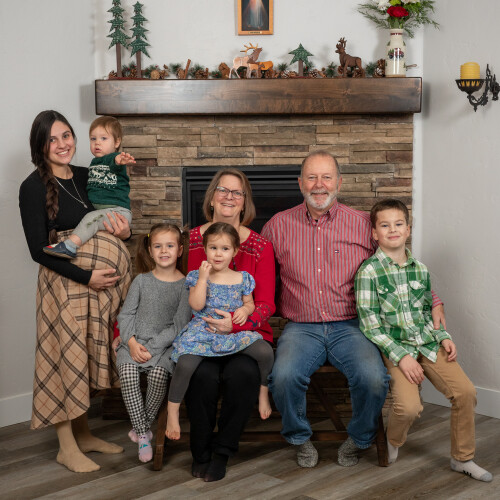 hunter-family-christmas-2025-11