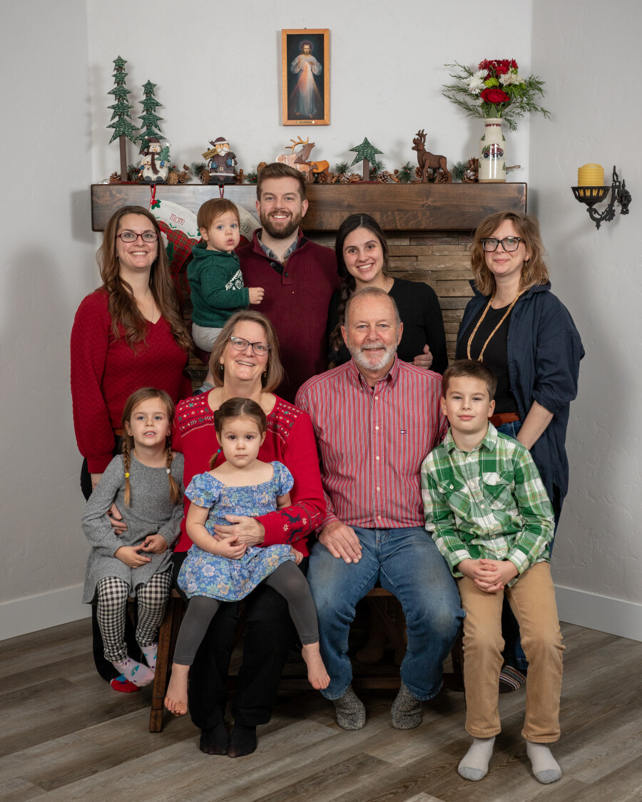 hunter-family-christmas-2025-2.jpg